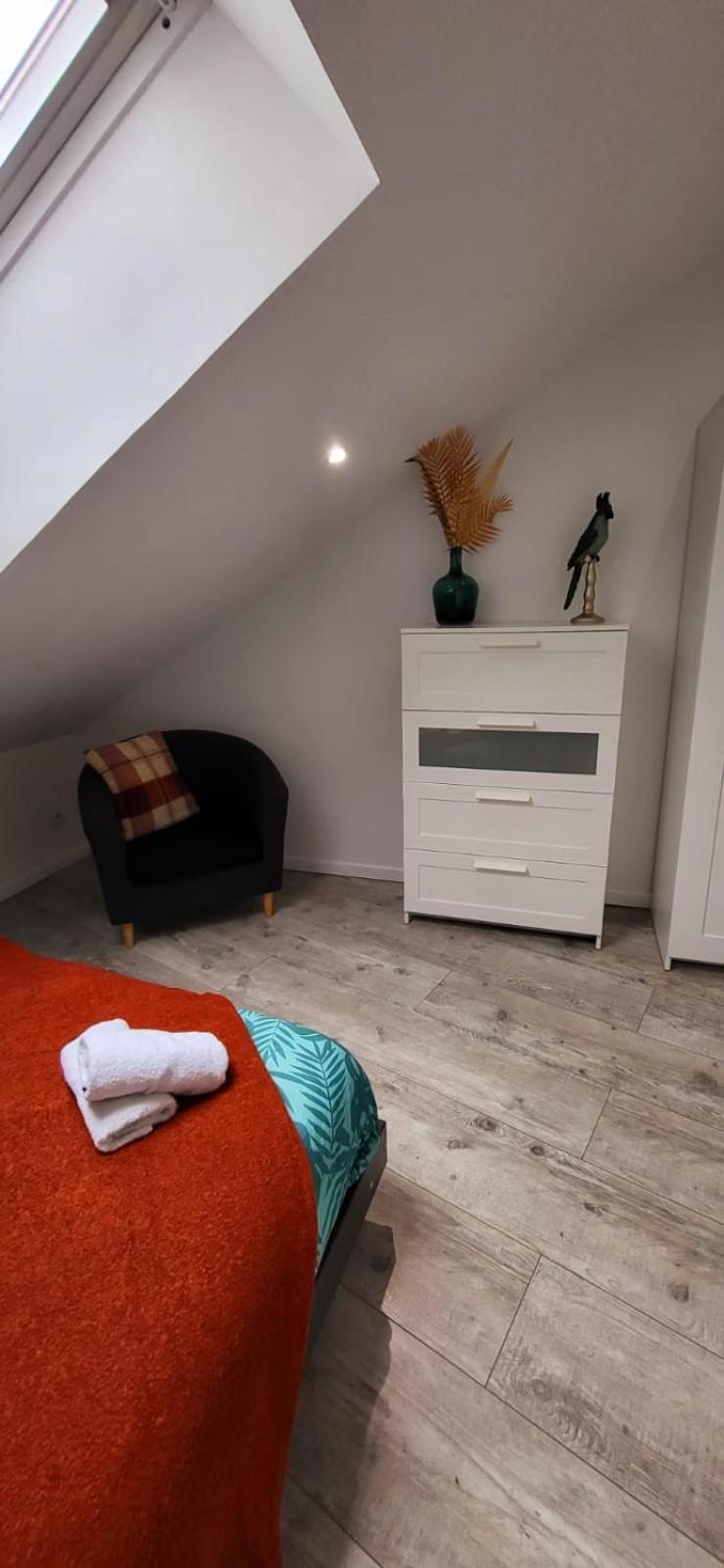 Nalan Orrygeois, Spa, Sauna, Proche Asterix Eksteriør billede